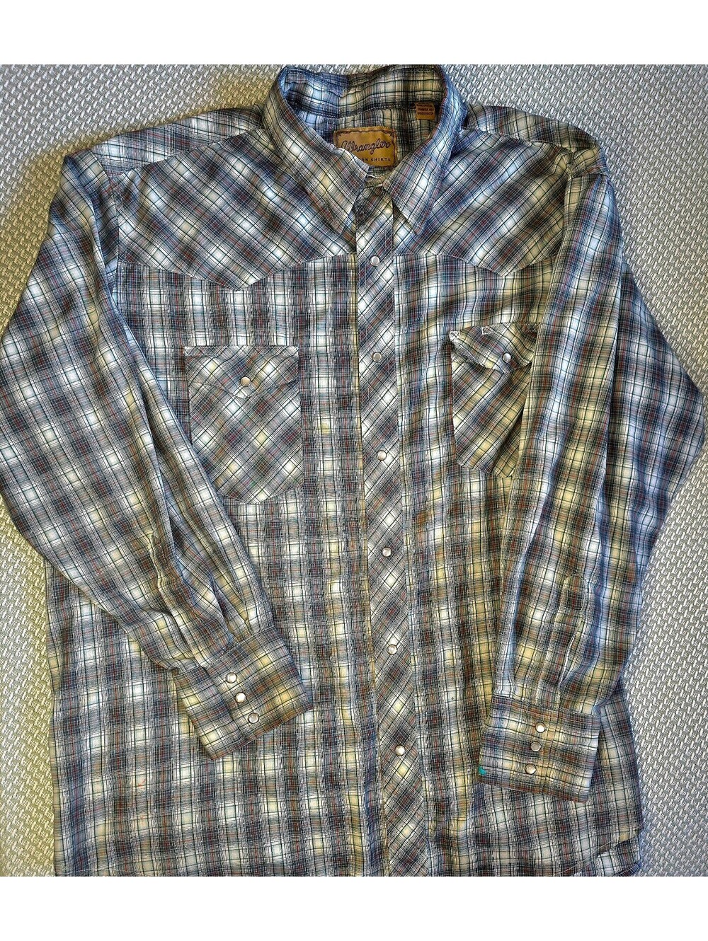 Mens vintage Wrangler shirt with pearl snap buttons, 2XL
